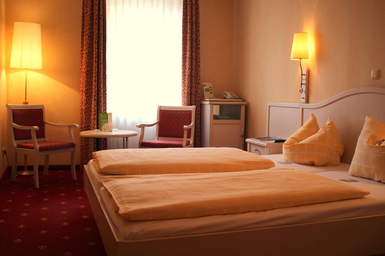 Bed & Breakfast Hotel Muellerhof คาพุท ภายนอก รูปภาพ
