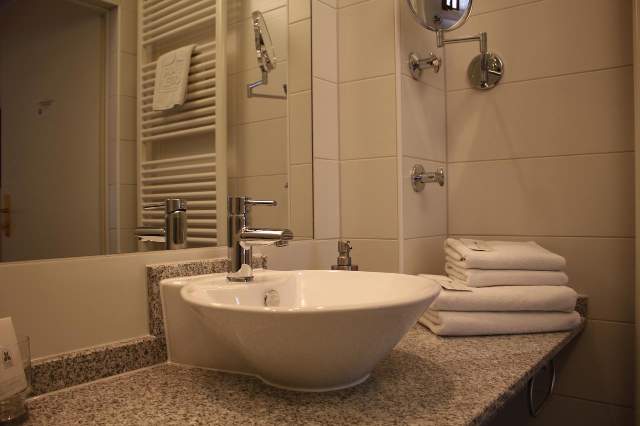 Bed & Breakfast Hotel Muellerhof คาพุท ภายนอก รูปภาพ