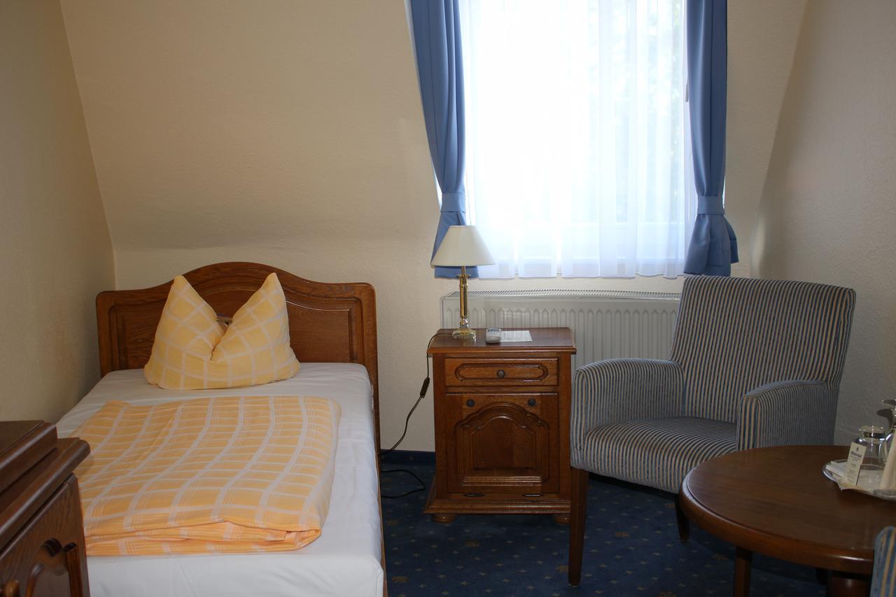 Bed & Breakfast Hotel Muellerhof คาพุท ภายนอก รูปภาพ